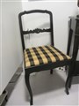 Handmålad svart stol.JPG